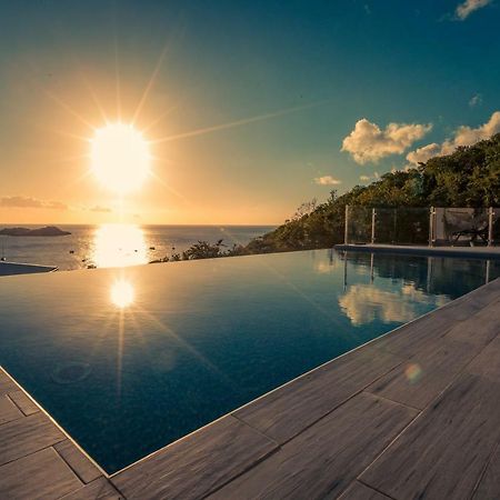 Sunset Palm - Villa Creole Avec Piscine Face Au Coucher De Soleil Et A La Reserve Cousteau Bouillante Exterior foto